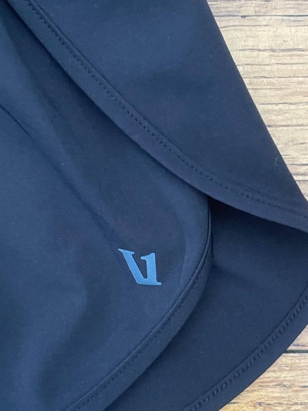 Vuori Daily Speed 2.5" 2-in-1 Running Shorts - Picture 3 of 10